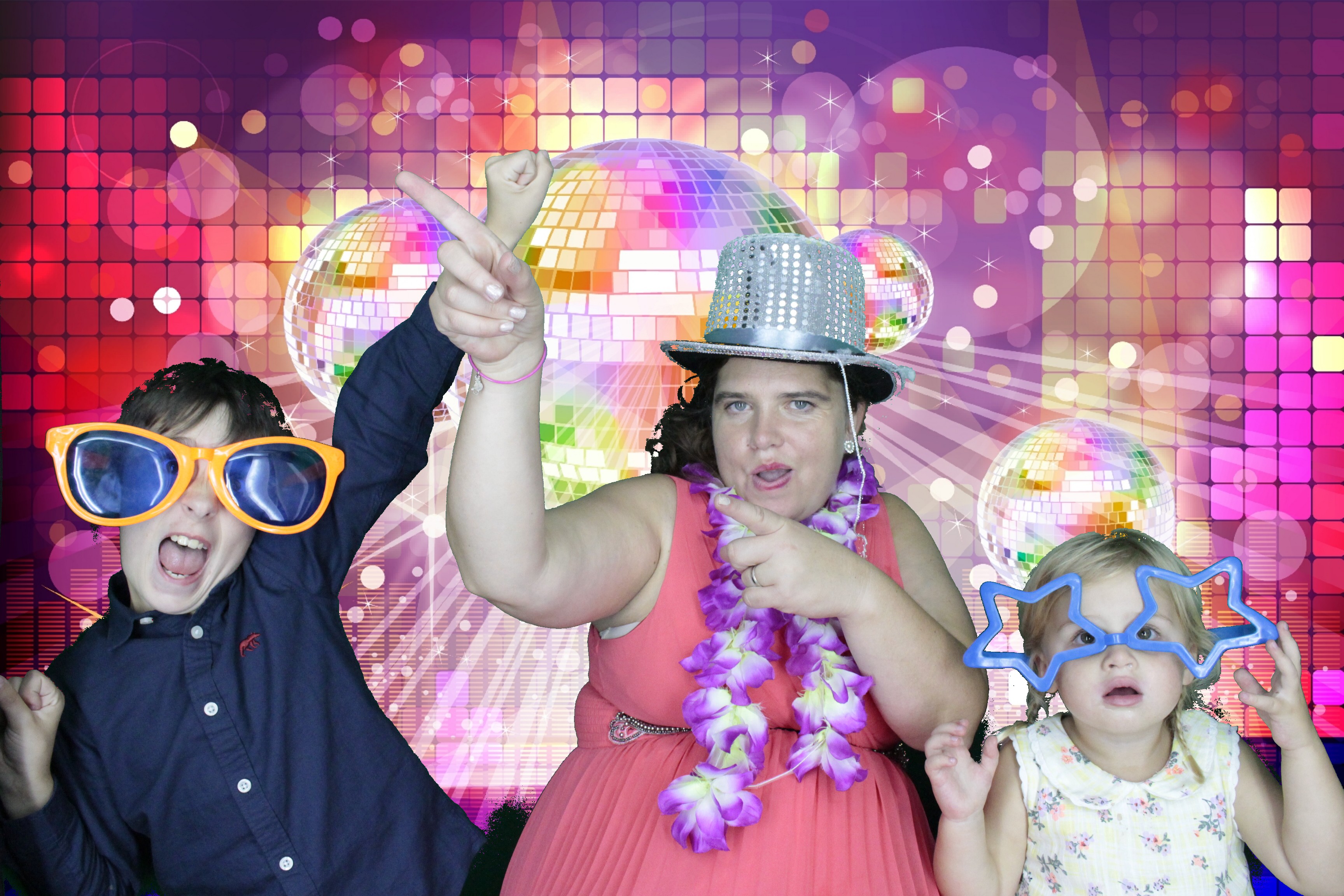 Katie and Jons Wedding | View more photos from the event at gallery.myphotoboothexperience.co.uk/u/MyPhotoBoothExperienceLtd/Katie-and-Jons-Wedding